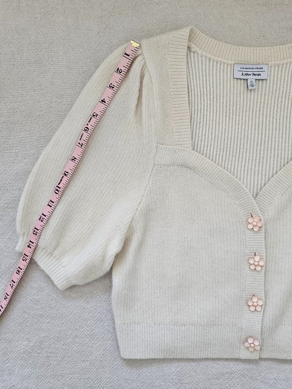 & Other Stories [NWOT] Sweetheart Neck Cardigan w/ Flower Buttons - L - Picture 16 of 16